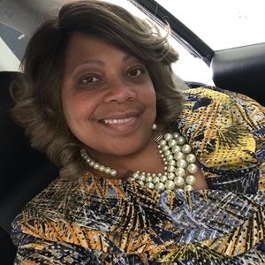 Meet your Posher, Rosalyn